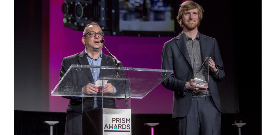 Eichenholz and Russell of Luminar accept Prism Award 